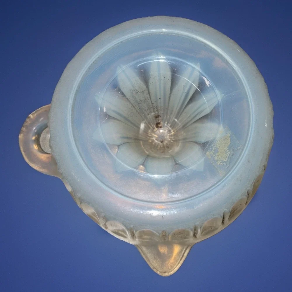 Vintage‎ FRY Citrus Juicer Reamer Opalescent Swirled Glass Ribbed Cottagecore